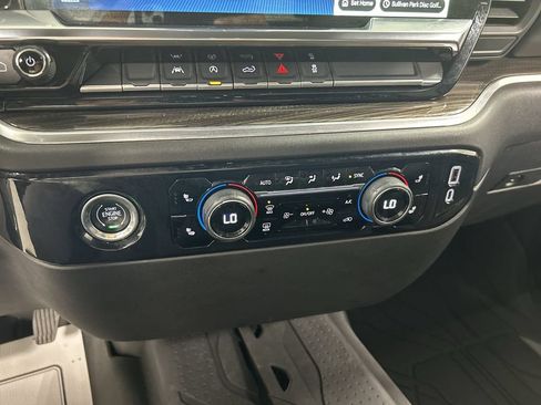 Certified 2023 Chevrolet Silverado 1500 LT AWD/4WD image 16