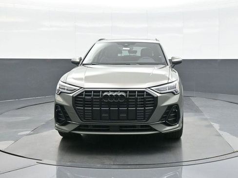 Used 2025 Audi Q3 2.0T Premium w/ Convenience Package AWD/4WD image 2