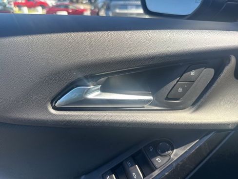 New 2026 Chevrolet Equinox LT w/ Convenience Package II image 12