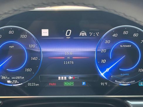 Used 2023 Mercedes-Benz EQS 450+ SUV w/ Pinnacle Trim Package image 28