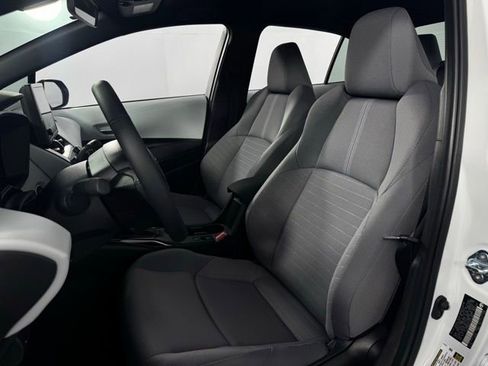 Used 2026 Toyota Corolla SE image 14