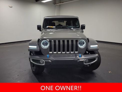 Used 2023 Jeep Wrangler Unlimited Sahara w/ Cold Weather Group image 3