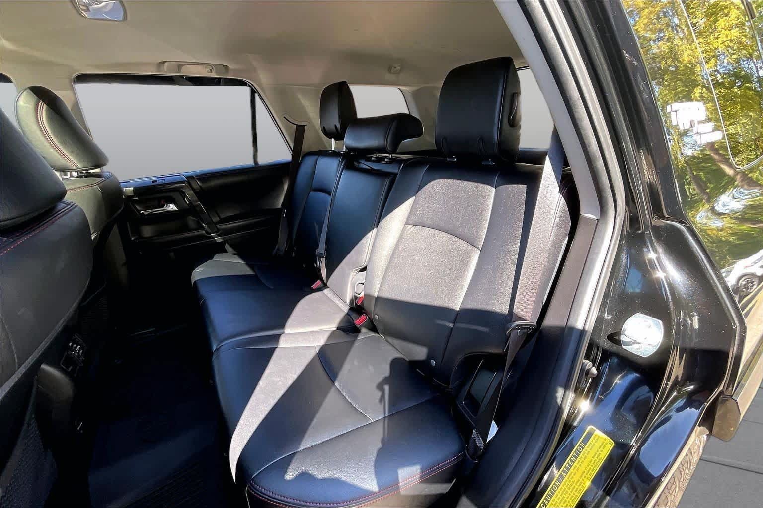 Used 2019 Toyota 4Runner TRD Off-Road Premium AWD/4WD image 21