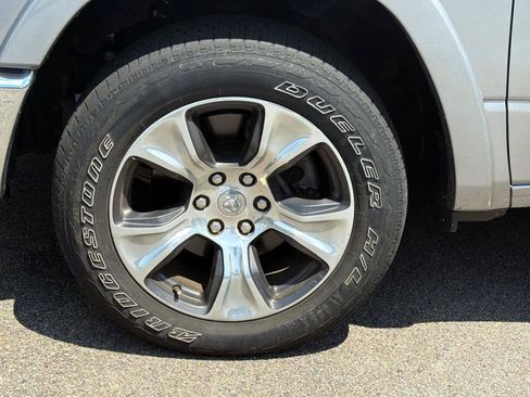 Used 2022 RAM 1500 Laramie w/ Trailer Tow Group AWD/4WD image 5