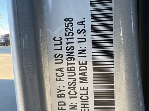 Used 2022 Jeep Wagoneer Series II w/ Premium Group I image 25