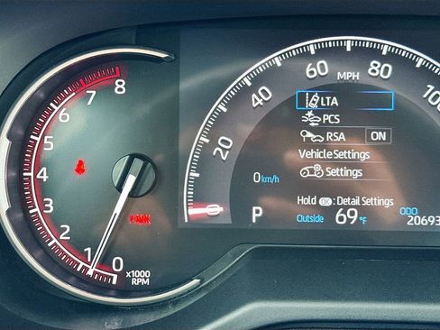 Used 2023 Toyota RAV4 LE image 14