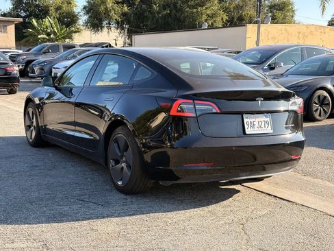 Used 2022 Tesla Model 3 Long Range AWD/4WD image 2