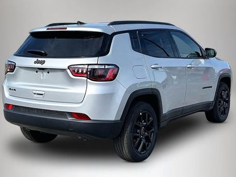 New 2026 Jeep Compass Latitude AWD/4WD image 5