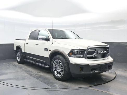 Used 2018 RAM 1500 Laramie Longhorn RWD image 9