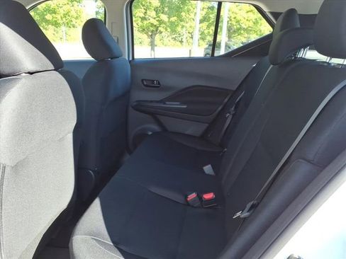 New 2025 Nissan Kicks Play S image 7