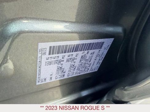Used 2023 Nissan Rogue S AWD/4WD image 17