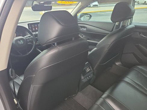 Used 2023 Honda Accord EX-L image 11