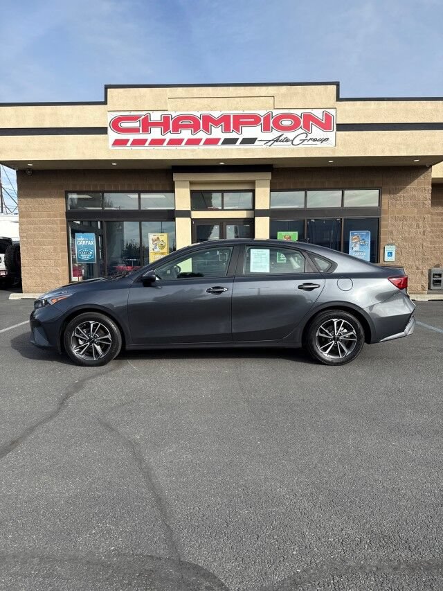 Used 2022 Kia Forte LXS FWD image 19