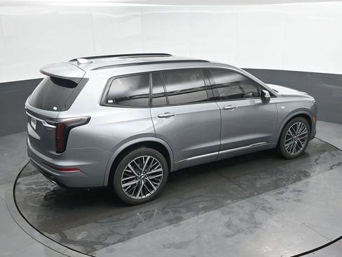 Used 2023 Cadillac XT6 Sport image 38