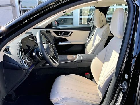 Used 2026 Mercedes-Benz E 350 4MATIC Sedan image 27