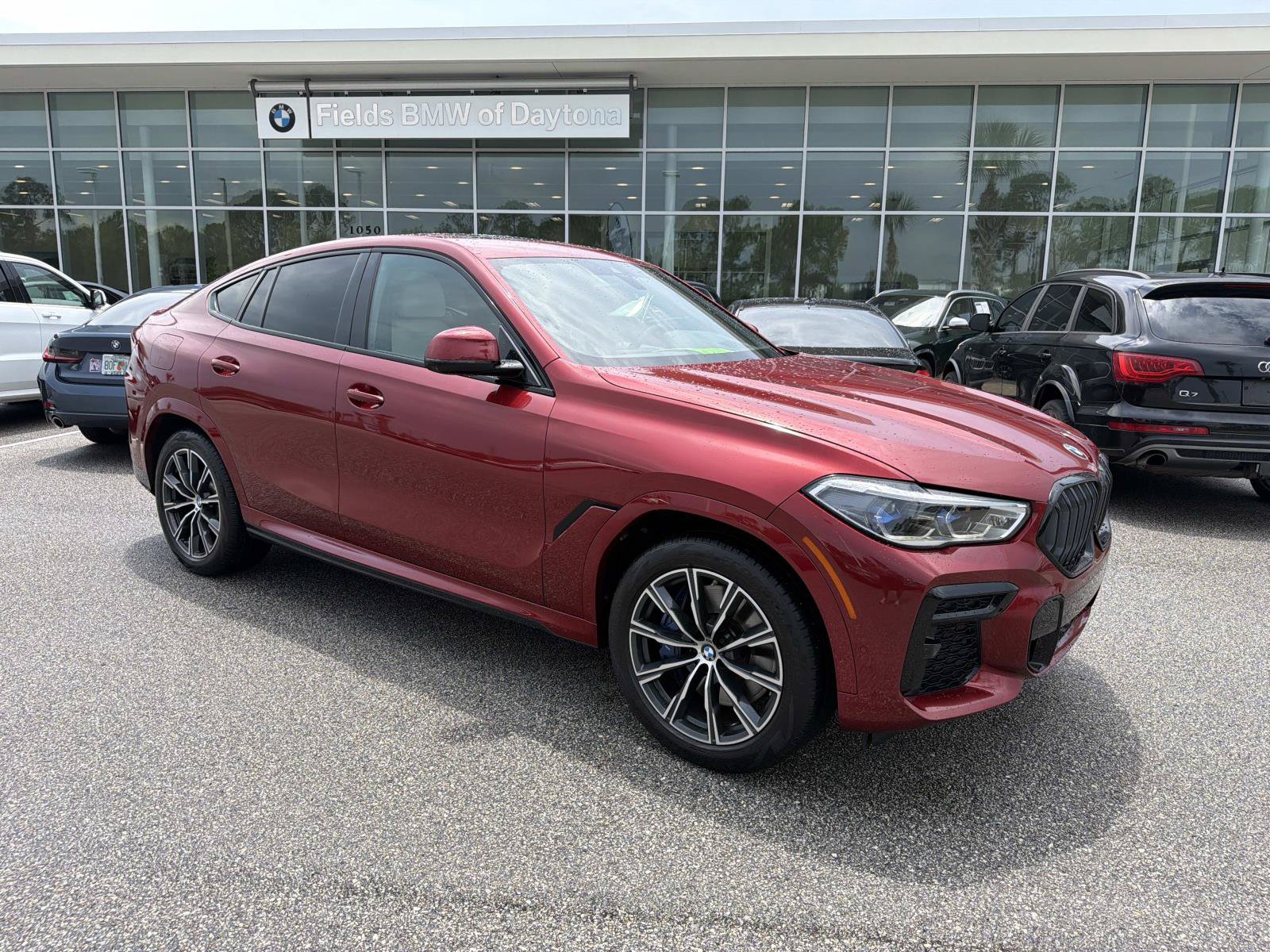 Used 2023 BMW X6 M50i w/ Executive Package AWD/4WD image 1