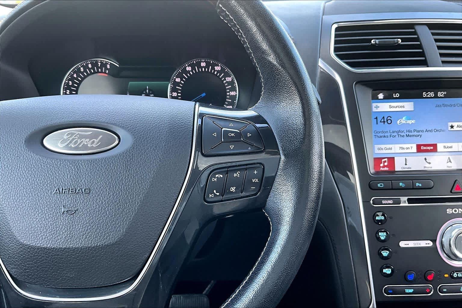 Used 2017 Ford Explorer Platinum AWD/4WD image 25