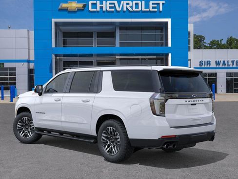 New 2026 Chevrolet Suburban Z71 image 3