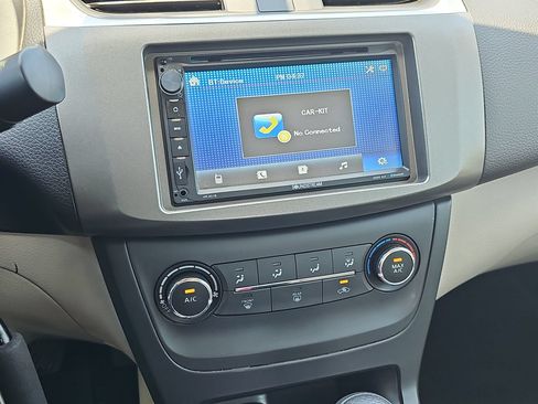 Used 2016 Nissan Sentra S FWD image 19