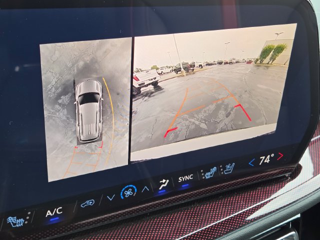 New 2027 Chevrolet Traverse RS w/ LPO, Floor Liner Package AWD/4WD image 9