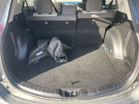 Used 2014 Toyota RAV4 XLE image 10