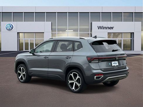 Used 2025 Volkswagen Taos SEL AWD/4WD image 3