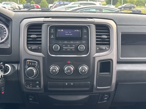 Used 2018 RAM 1500 Express AWD/4WD image 8