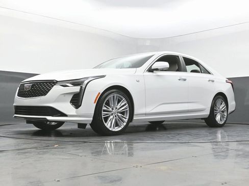 Used 2025 Cadillac CT4 Premium Luxury image 54