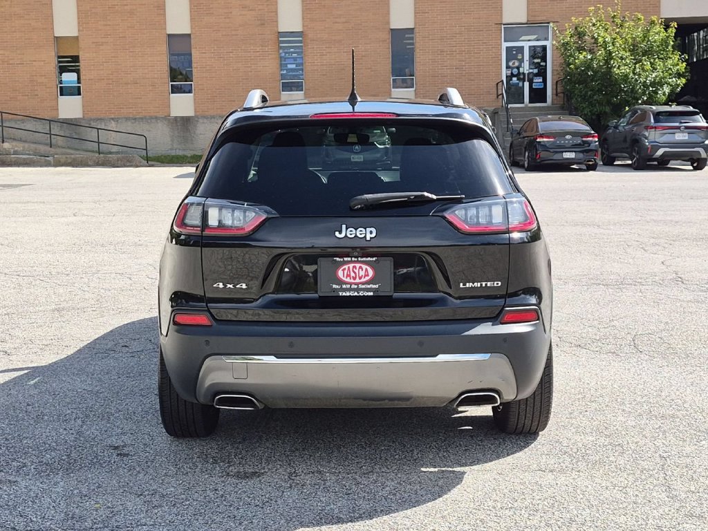 Used 2019 Jeep Cherokee Limited AWD/4WD image 4