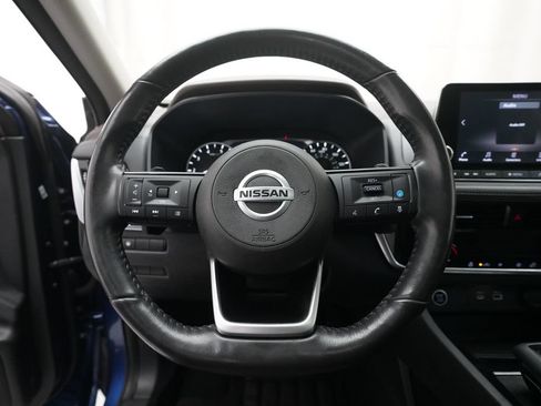 Used 2021 Nissan Rogue SV AWD/4WD image 4