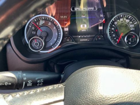 Used 2022 RAM 1500 Big Horn AWD/4WD image 25