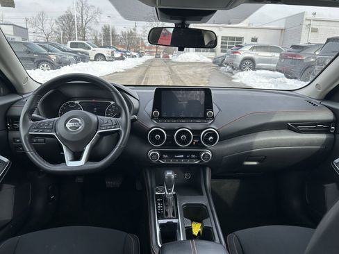 Used 2020 Nissan Sentra SR image 9