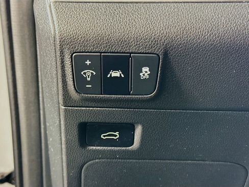 Used 2023 Kia K5 GT-Line image 10