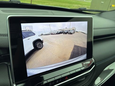 New 2026 Jeep Compass Latitude image 22