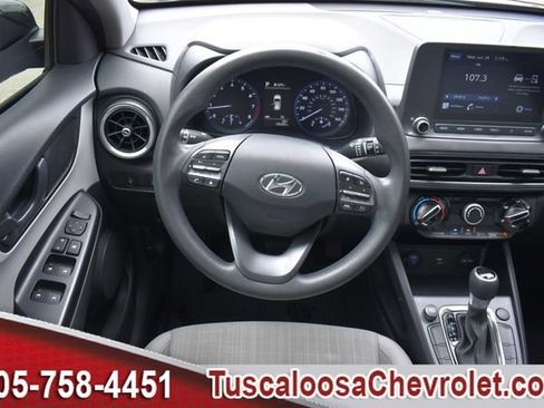 Used 2022 Hyundai Kona SEL FWD image 25