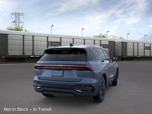 New 2026 Lincoln Nautilus Reserve AWD/4WD image 8