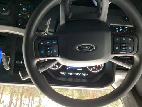 Used 2024 Ford F250 XL w/ XL Off-Road Package image 17