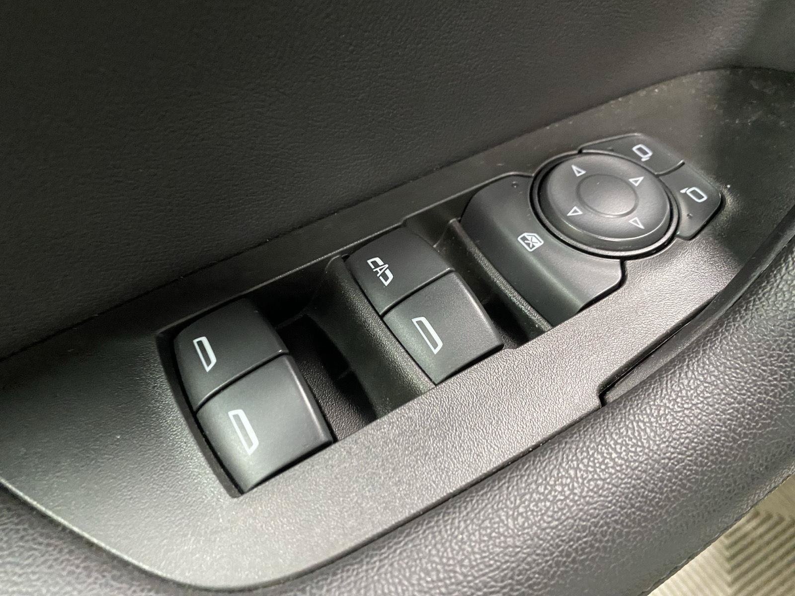 Used 2021 Chevrolet Blazer LT AWD/4WD image 17