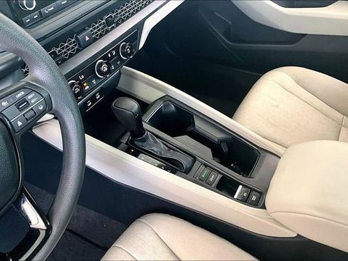Used 2025 Honda Accord LX image 15