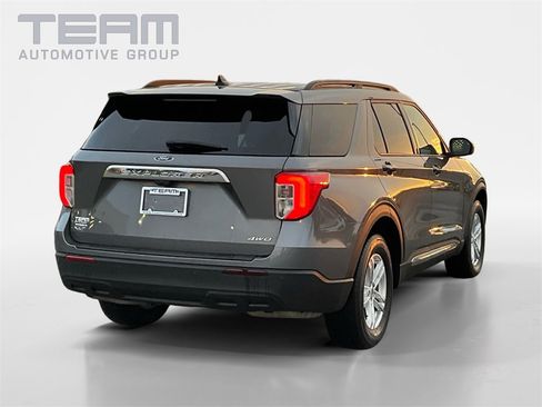 Used 2023 Ford Explorer XLT image 7