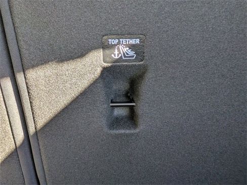 New 2026 Chevrolet Trax LT w/ Sunroof Package image 29