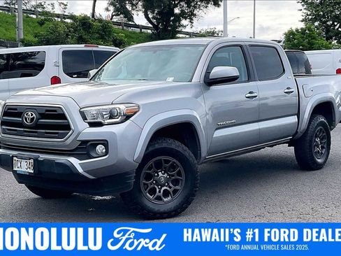 Used 2017 Toyota Tacoma SR5 RWD image 1