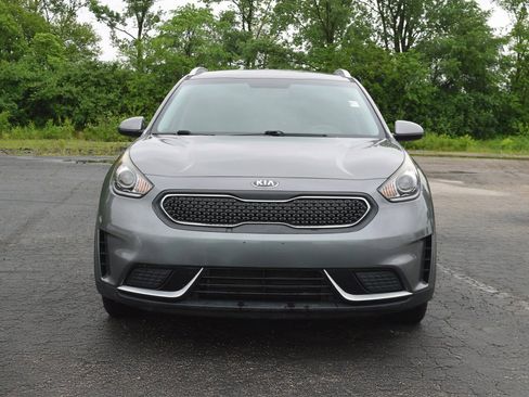 Used 2017 Kia Niro LX image 11