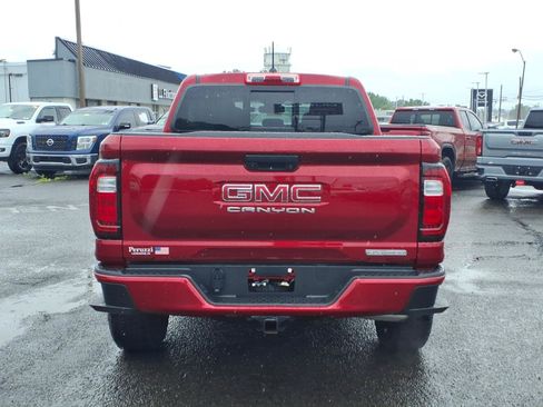Used 2023 GMC Canyon Elevation w/ Convenience Package AWD/4WD image 4