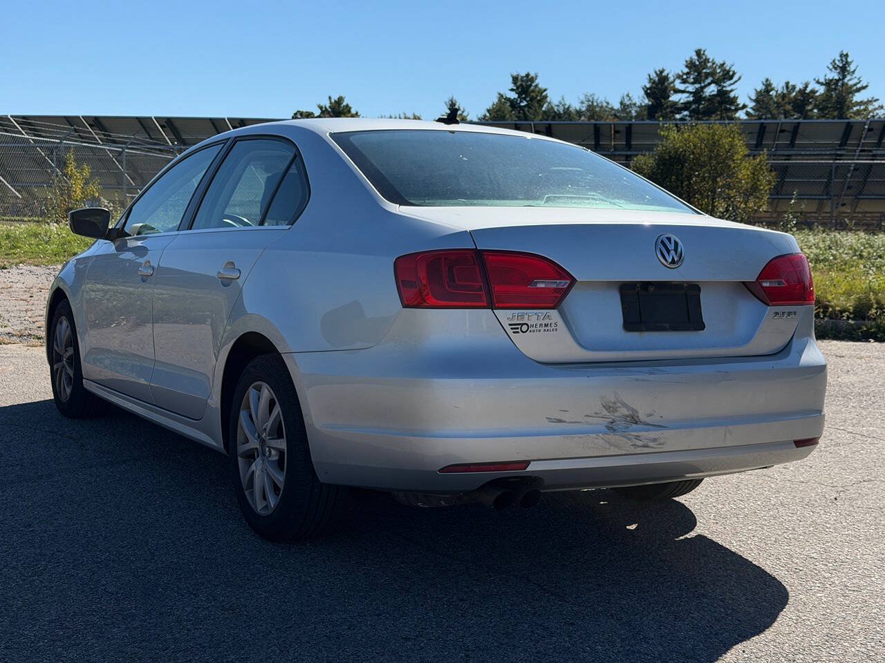 Used 2013 Volkswagen Jetta SE FWD image 3