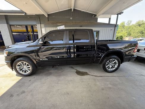 Used 2020 RAM 1500 Laramie w/ Sport Appearance Package AWD/4WD image 8