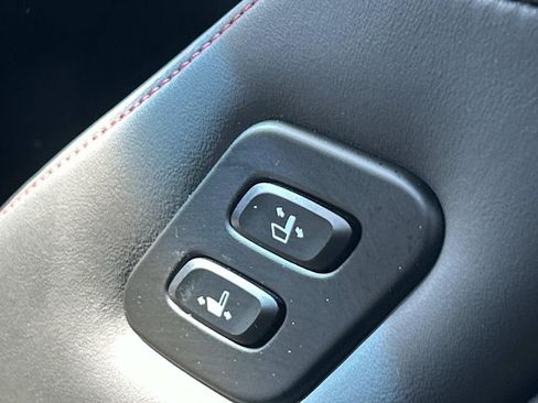 Used 2023 Genesis G70 2.0T w/ Sport Prestige Package AWD/4WD image 24