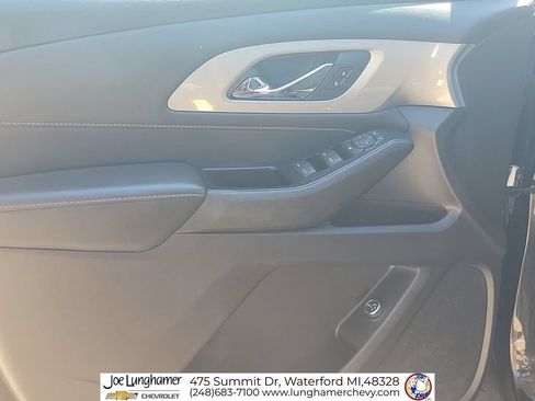 Certified 2020 Chevrolet Traverse LT FWD image 23