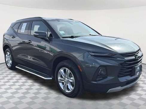 Used 2020 Chevrolet Blazer LT FWD image 3