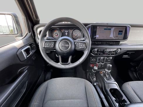 Used 2025 Jeep Wrangler Unlimited Sport AWD/4WD image 6